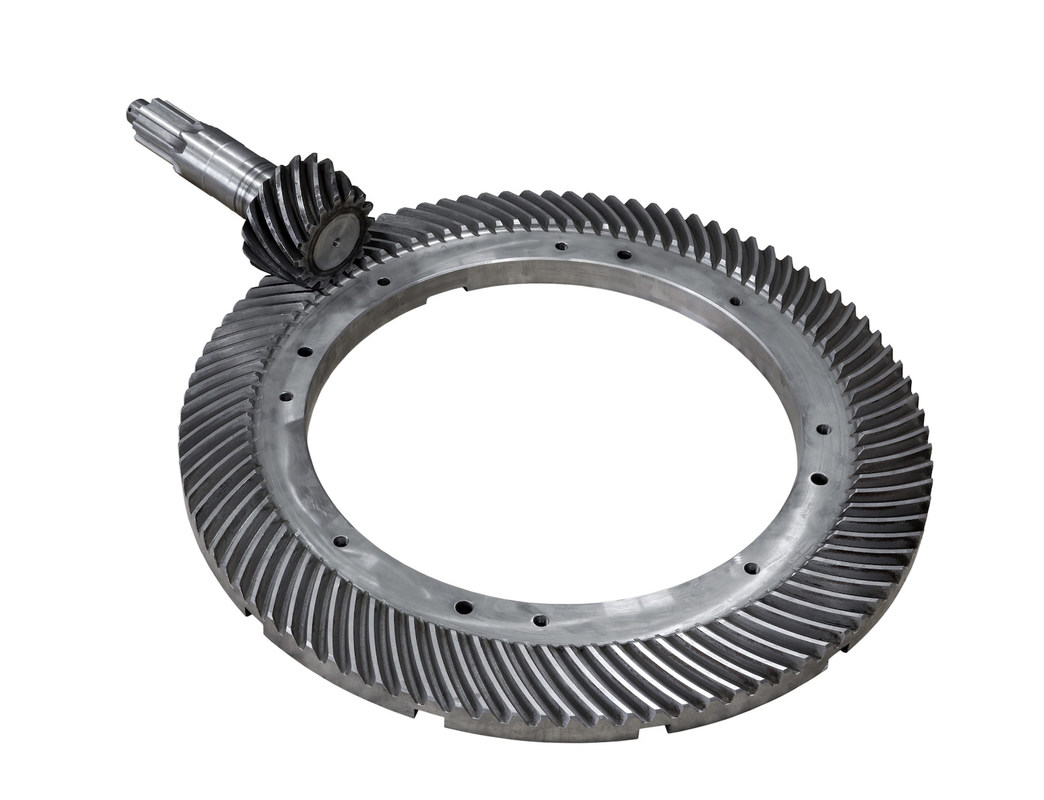 Durable Large Diameter Spiral Bevel Gear Set for Vertical Cement Mill with HRC45-62 Hardness